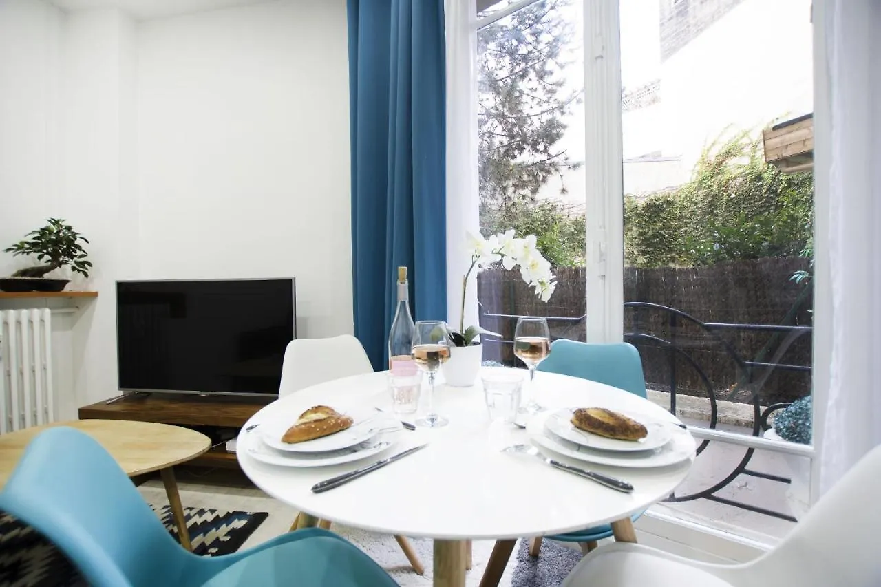 Guestready - Bright And Spacious Apartment Near Eiffel Tower Párizs 0*,  Franciaország